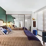 Renovated 3-Bedroom Marina Condo